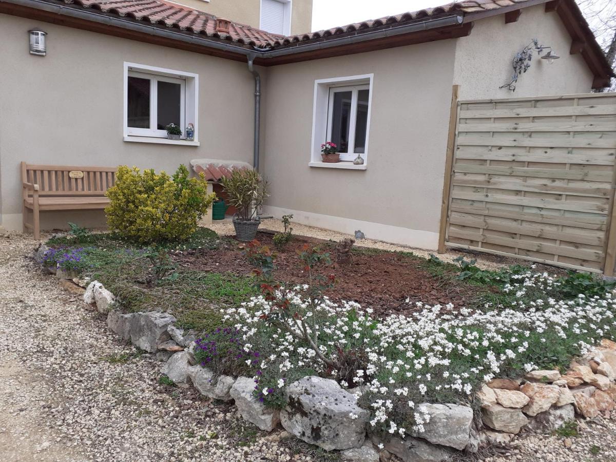 Bed and Breakfast Repos Chez Margot Fajoles Esterno foto